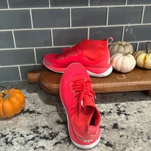 Lululemon Tennis Shoes size 7 Neon Orange Like New